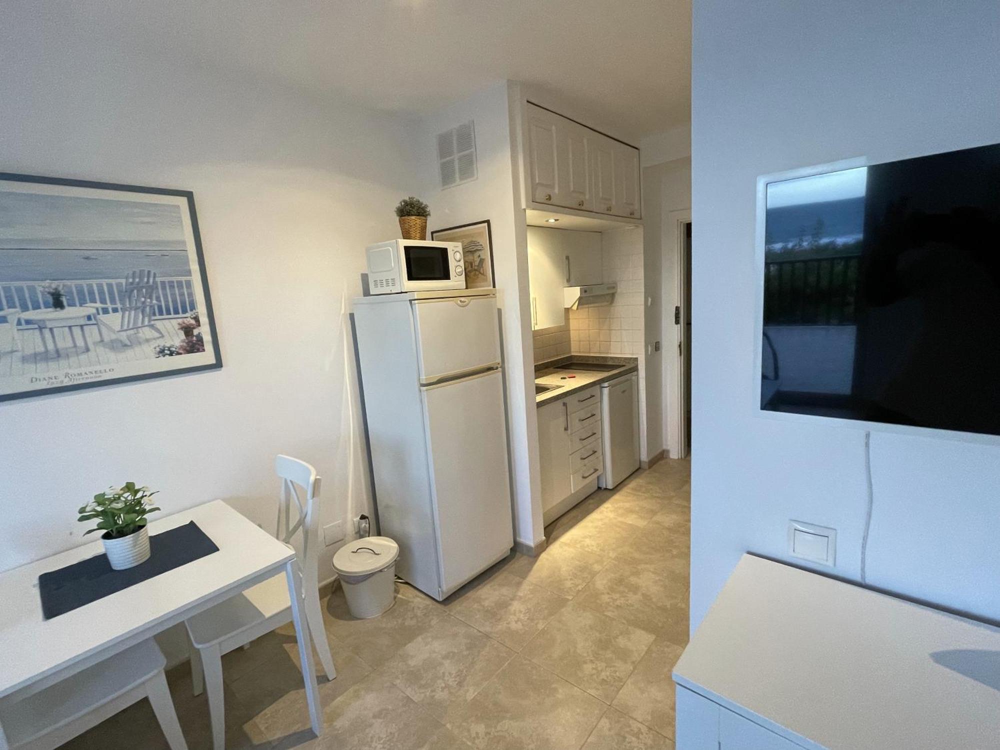 Estudio Con Insuperables Vistas Al Mar: Aparcamiento Marbella Exterior foto