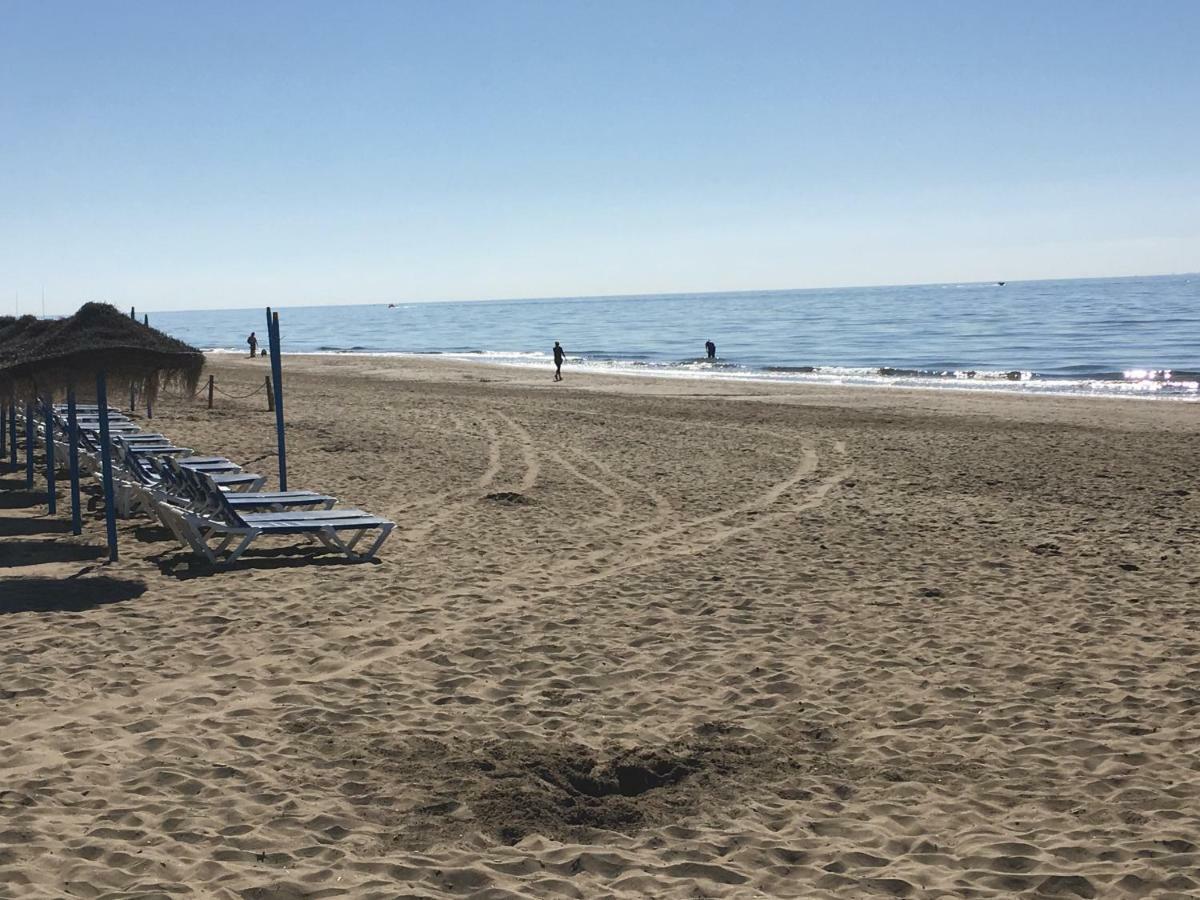 Estudio Con Insuperables Vistas Al Mar: Aparcamiento Marbella Exterior foto