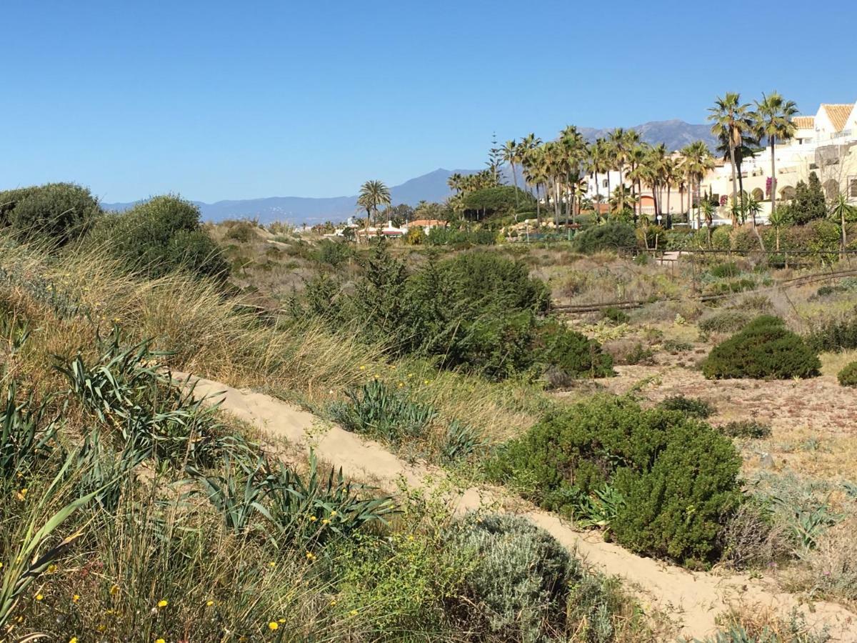 Estudio Con Insuperables Vistas Al Mar: Aparcamiento Marbella Exterior foto