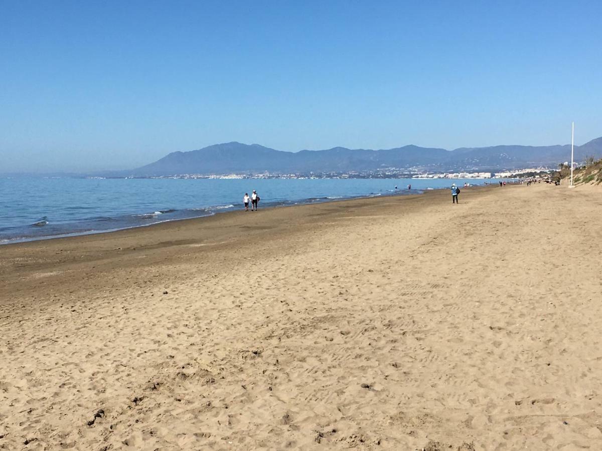 Estudio Con Insuperables Vistas Al Mar: Aparcamiento Marbella Exterior foto
